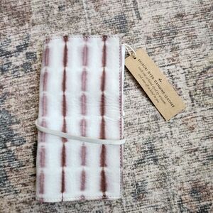 Anthropologie White and Brown Phone Case
